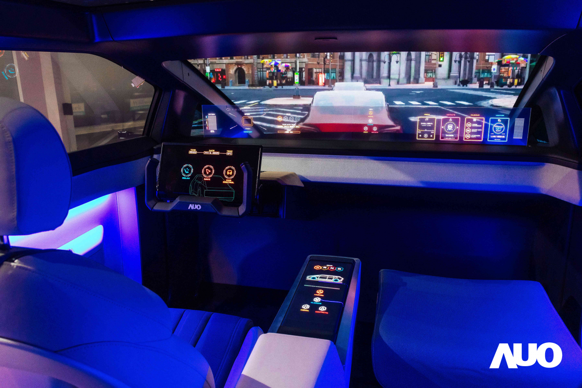 37000a威尼斯新一代智慧座艙Smart Cockpit 2025的Micro LED創新顯示應用中，47.5吋無界透明顯示介面與14.3吋多變形態中控顯示，兩項產品獲得2025智慧顯示應用大賞的智慧移動獎，提供全新的人機互動體驗